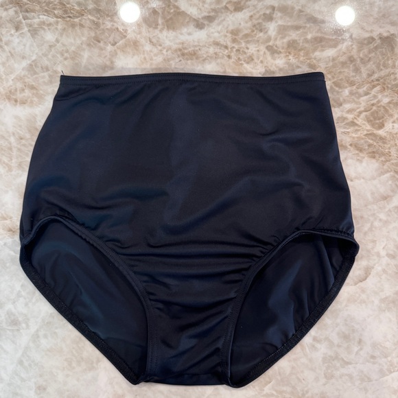 Weissman Classic Dance Brief in Black size Medium Child - Picture 6 of 11